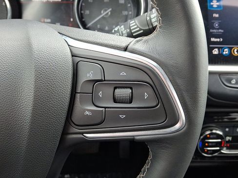 Used 2021 Buick Encore GX Select image 21