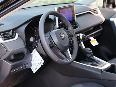 Certified 2025 Toyota RAV4 XLE image 10