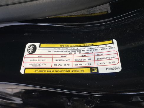 Used 2023 Jeep Grand Cherokee Overland w/ Advanced Protech Group III image 41