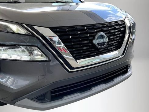 Used 2022 Nissan Rogue SV FWD image 27