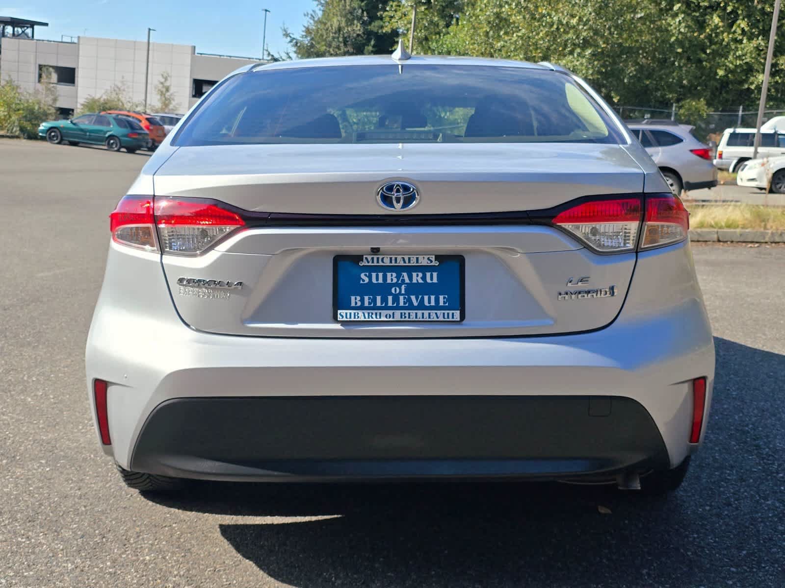 Used 2024 Toyota Corolla LE AWD/4WD image 5