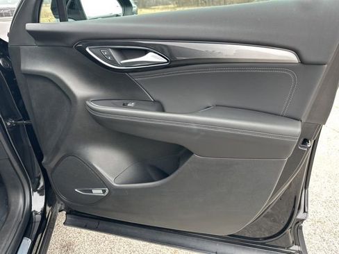 Used 2025 Buick Envision Preferred image 39