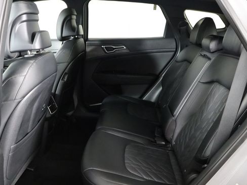 Used 2023 Kia Sportage X-Line w/ X-Line Premium Package AWD/4WD image 16