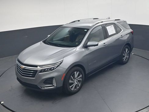 Used 2023 Chevrolet Equinox Premier FWD image 31