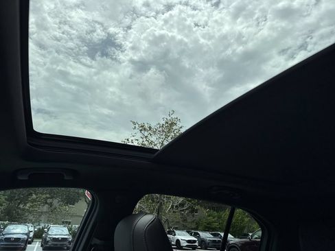 Used 2023 Cadillac XT4 Sport FWD image 52