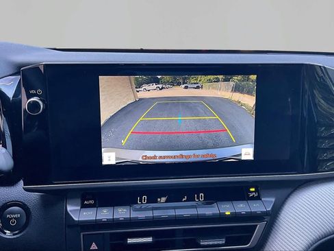 Certified 2025 Toyota Camry SE FWD image 27