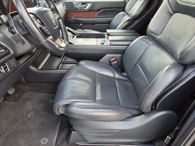 Used 2023 Lincoln Navigator Reserve AWD/4WD image 23