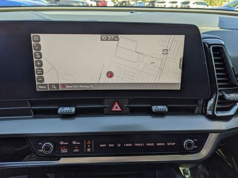 Certified 2025 Kia Sportage SX image 23