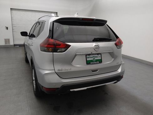 Used 2020 Nissan Rogue SV image 6