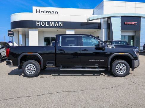 New 2026 GMC Sierra 2500 SLE AWD/4WD image 2