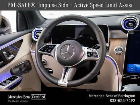Used 2025 Mercedes-Benz GLC 350e 4MATIC image 11