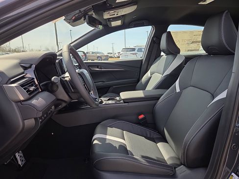 New 2026 Toyota Camry SE image 9