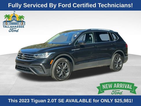Used 2023 Volkswagen Tiguan SE image 1