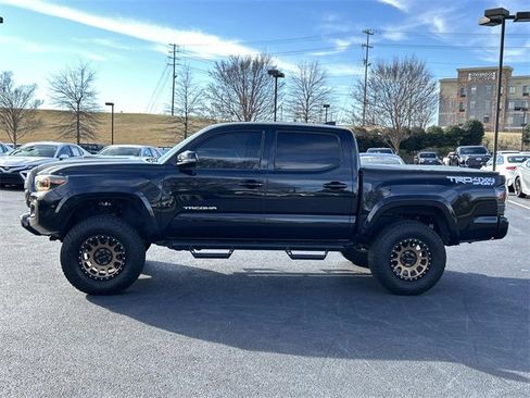 Used 2019 Toyota Tacoma TRD Sport image 7