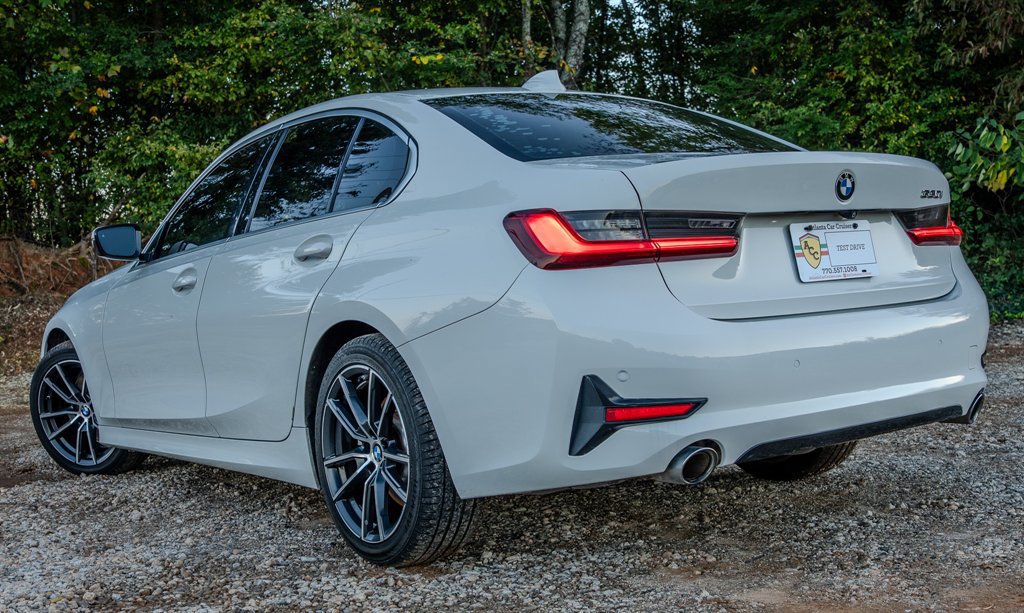 Used 2019 BMW 330i Sedan w/ Convenience Package RWD image 3