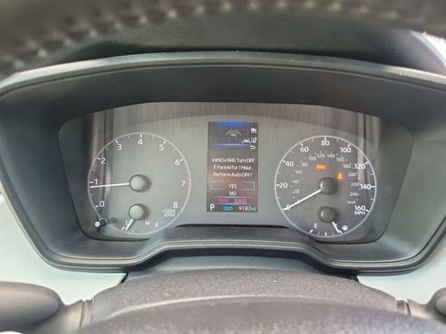 Used 2025 Toyota Corolla SE image 16