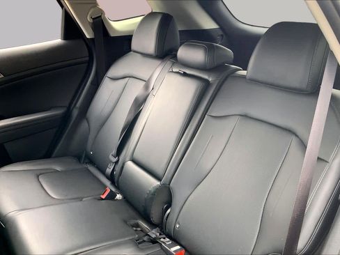 Certified 2025 Kia Sportage EX w/ Premium Package AWD/4WD image 21