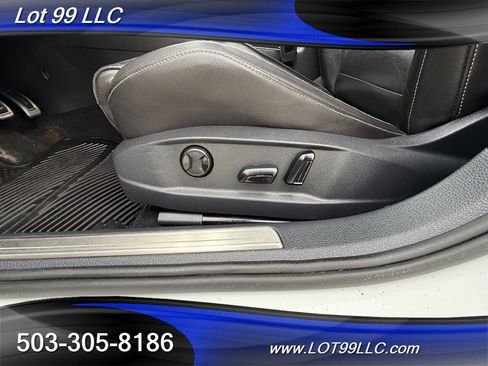 Used 2016 Volkswagen Golf R 4-Door w/ Driver Assistance Package AWD/4WD image 39