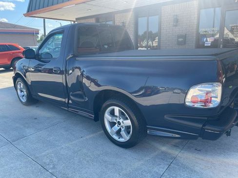 Used 2002 Ford F150 Lightning RWD image 25