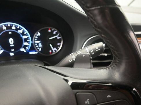 Used 2022 Buick Enclave Premium FWD image 35