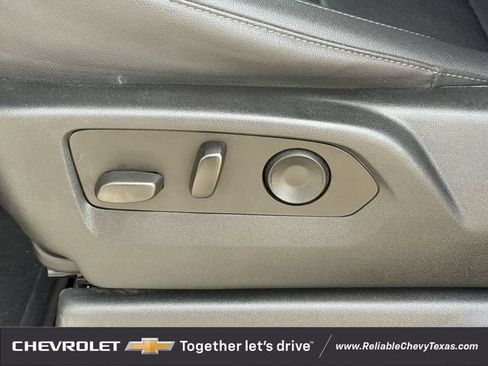 Used 2023 Chevrolet Silverado 1500 LTZ w/ LTZ Convenience Package II AWD/4WD image 32