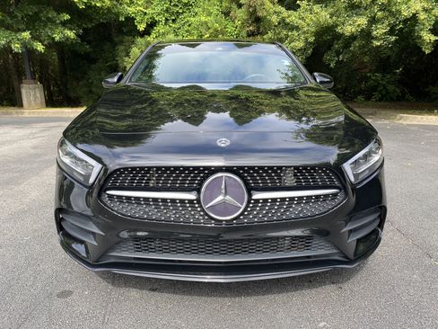 Used 2019 Mercedes-Benz A 220 image 3