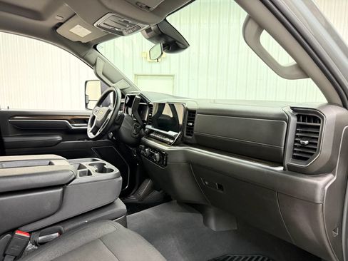 Used 2026 Chevrolet Silverado 2500 LT AWD/4WD image 14