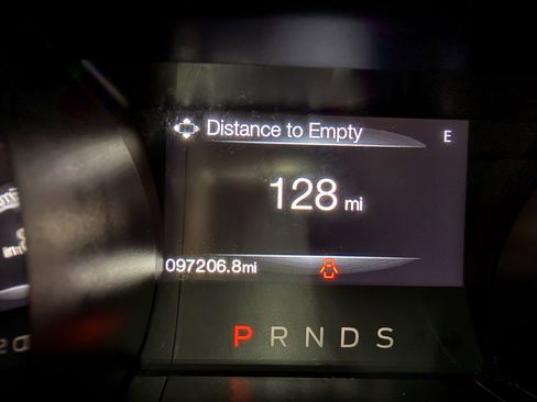 Used 2016 Ford Mustang V6 Convertible image 16