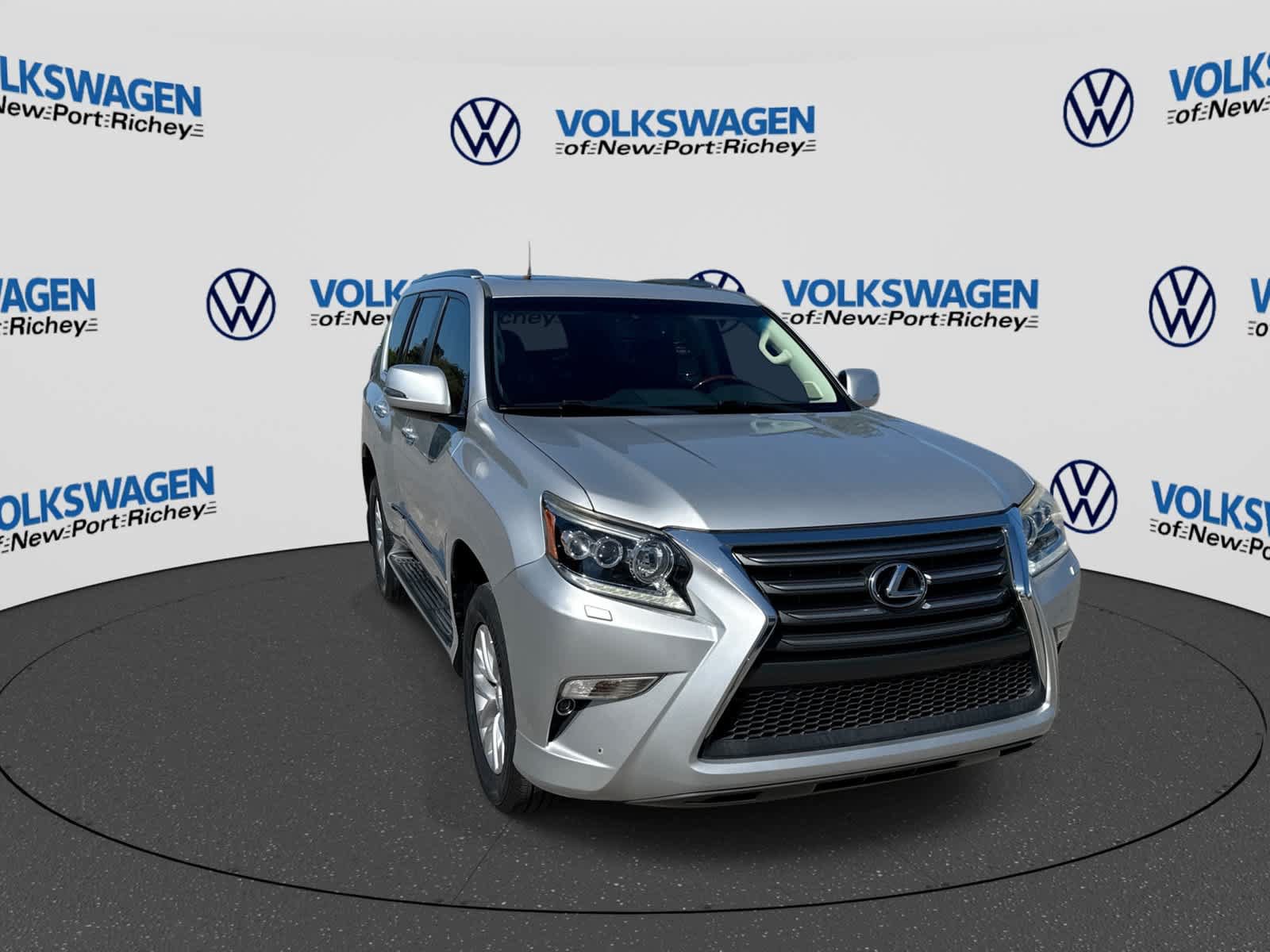 Used 2016 Lexus GX 460 w/ Premium Package AWD/4WD image 16