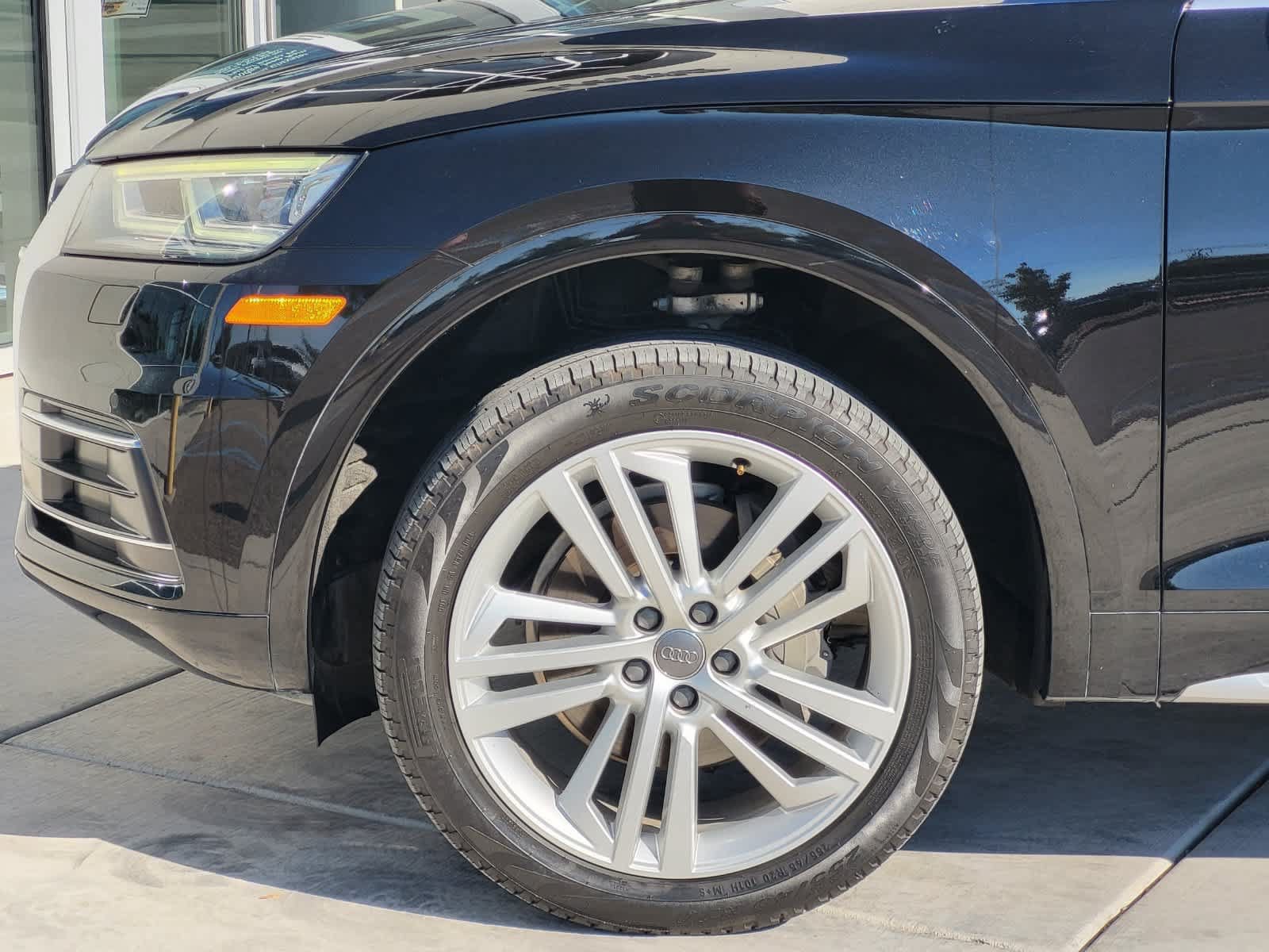 Used 2018 Audi Q5 2.0T Premium Plus w/ Premium Plus Package AWD/4WD image 8