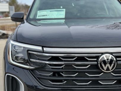 New 2026 Volkswagen Atlas Peak Edition