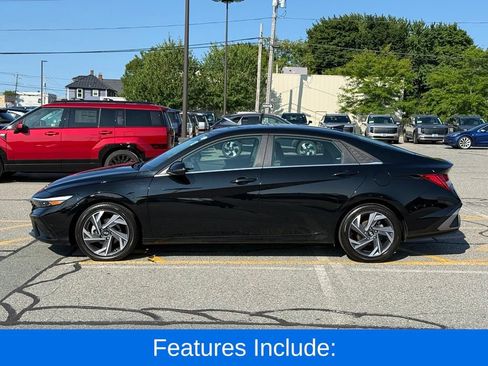 Used 2025 Hyundai Elantra Limited FWD image 2
