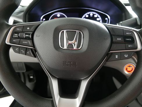 Used 2019 Honda Accord LX image 25