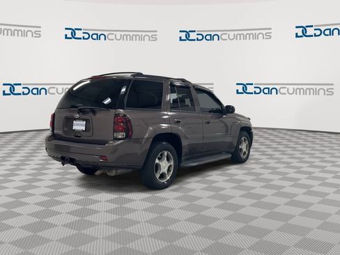 Used 2008 Chevrolet TrailBlazer LT w/ Sun And Sound Package AWD/4WD image 8