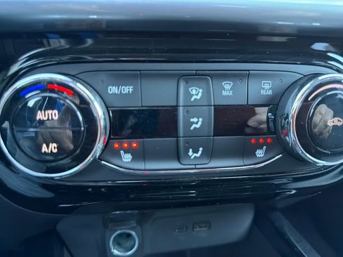 Used 2024 Chevrolet Trax LT w/ Driver Confidence Package image 20