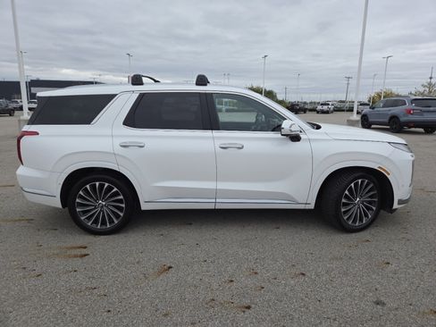 Used 2023 Hyundai Palisade Calligraphy image 20