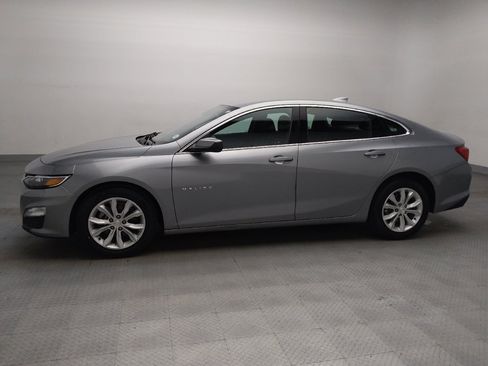 Used 2024 Chevrolet Malibu LT FWD image 2