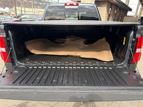 Used 2018 GMC Sierra 1500 SLE w/ SLE Value Package image 9