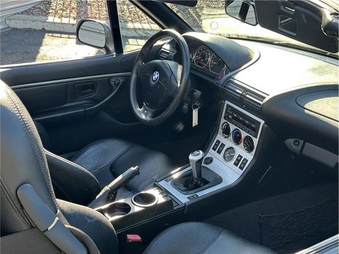Used 2000 BMW Z3 2.5i image 26