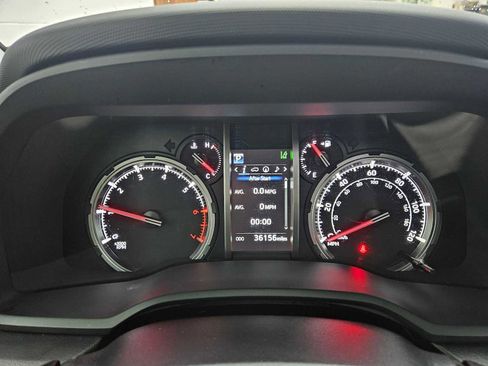 Used 2022 Toyota 4Runner Limited image 27