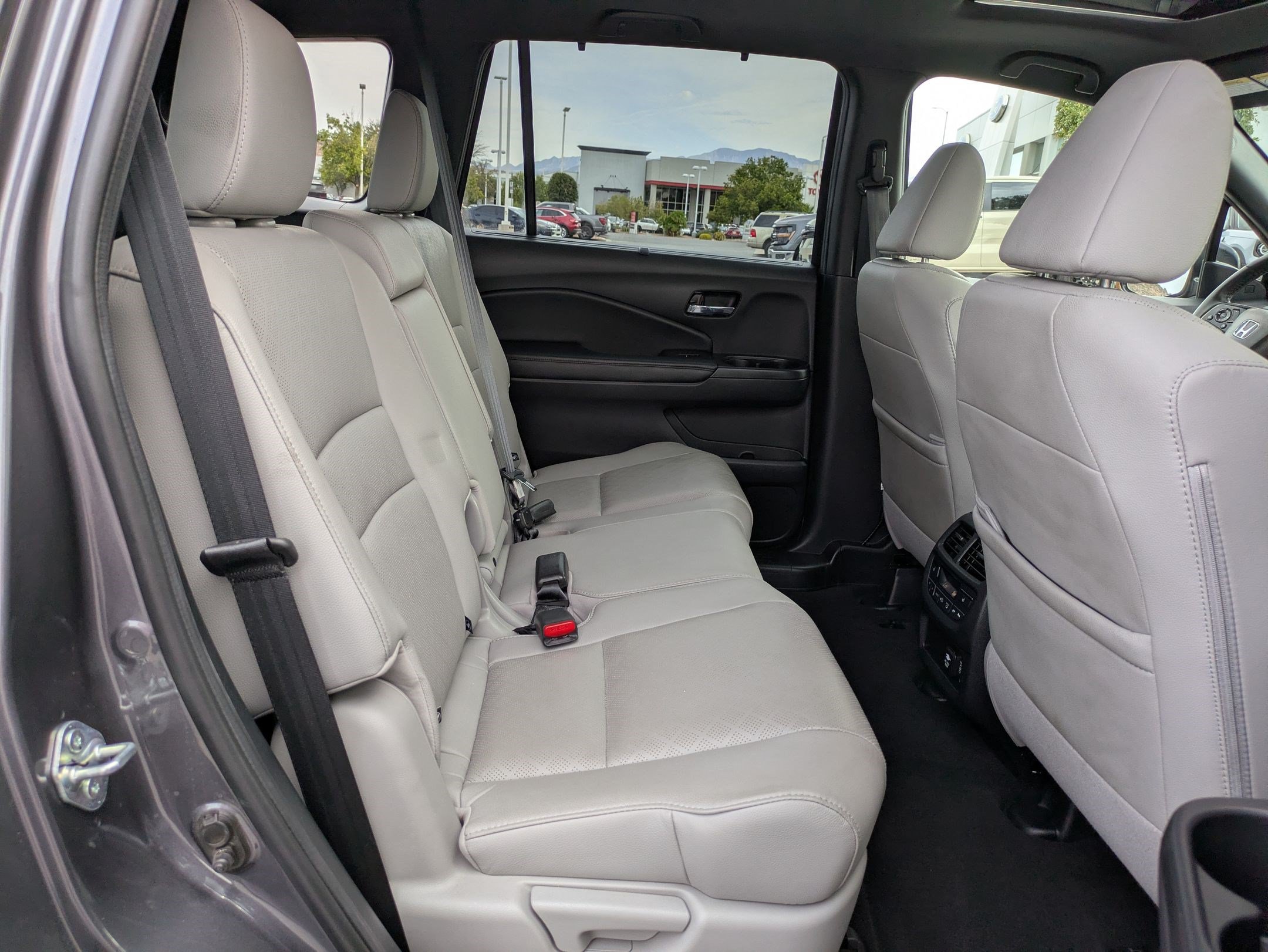 Used 2021 Honda Passport Touring image 31