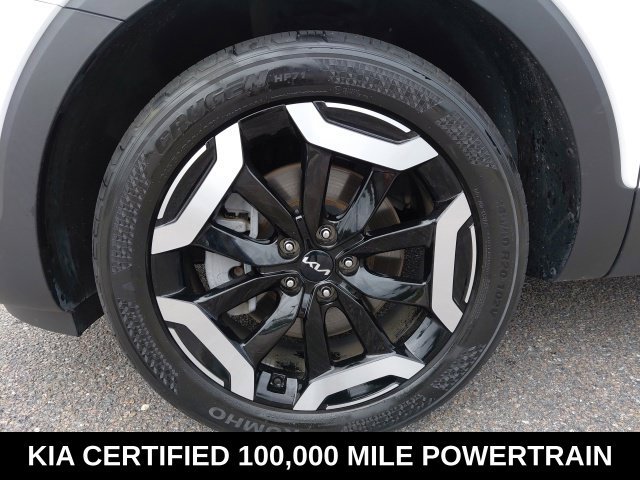 Certified 2024 Kia Telluride S w/ S Sunroof Package FWD image 10