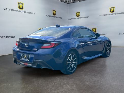 Used 2023 Toyota GR86 RWD image 5