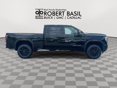 New 2026 GMC Sierra 3500 AT4 w/ AT4 Premium Plus Package AWD/4WD image 9