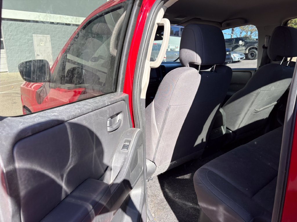 Used 2022 Nissan Frontier S w/ Technology Package AWD/4WD image 16