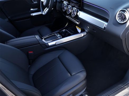New 2026 Mercedes-Benz GLB 250 4MATIC image 22