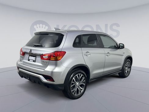 Used 2018 Mitsubishi Outlander Sport SE image 4