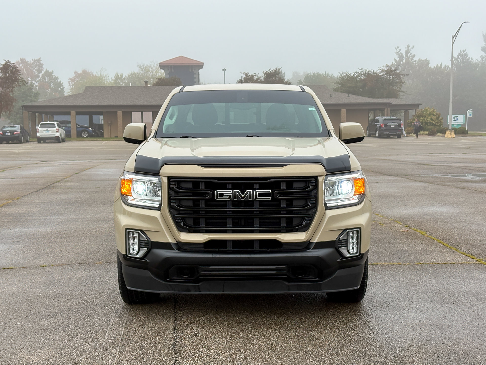 Used 2022 GMC Canyon Elevation w/ Elevation Premium Package AWD/4WD image 3