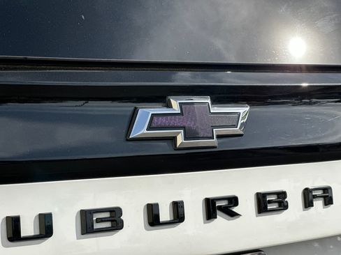 Used 2026 Chevrolet Suburban Z71 AWD/4WD image 29