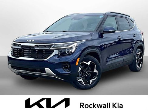 Certified 2024 Kia Seltos EX image 1